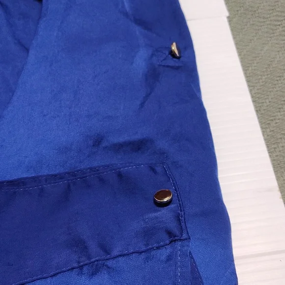 Apt. 9 Cobalt Blue Silky Flowy Blouse with Gold Hardware Size XL - Picture 6 of 9